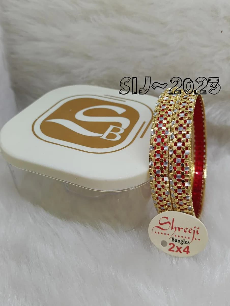 Meenakari Checkered Gold Bangles